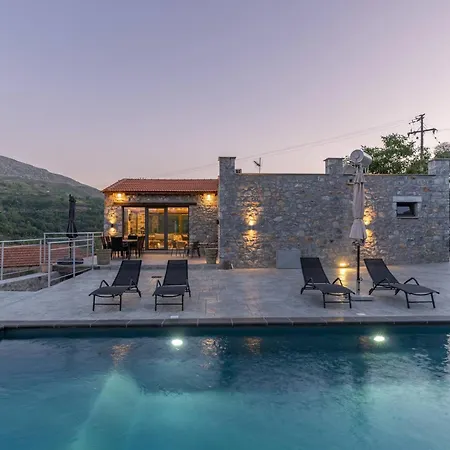 Marlia Villa