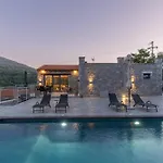 Marlia Villa